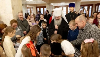 Архиереи поздравили с Рождеством Христовым пациентов госпиталей и больниц