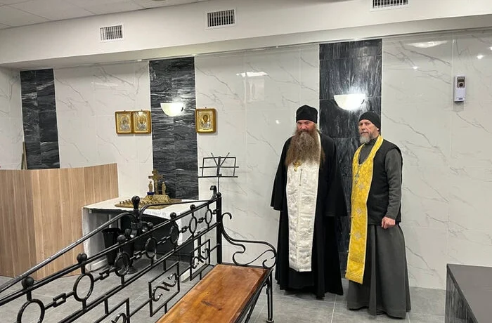 Священники Челябинской епархии поддержали родственников погибших на заводе в Копейске Священники Челябинской епархии поддержали родственников погибших на заводе в Копейске